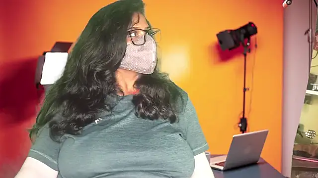 mamoni91 online show from October 6, 3:34 am