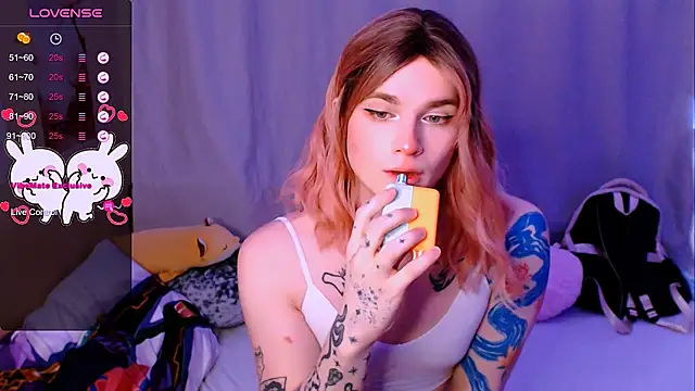 Alice Hells online show from February 7, 5:44 am