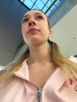 Lia  Love online show from November 28, 12:41 pm