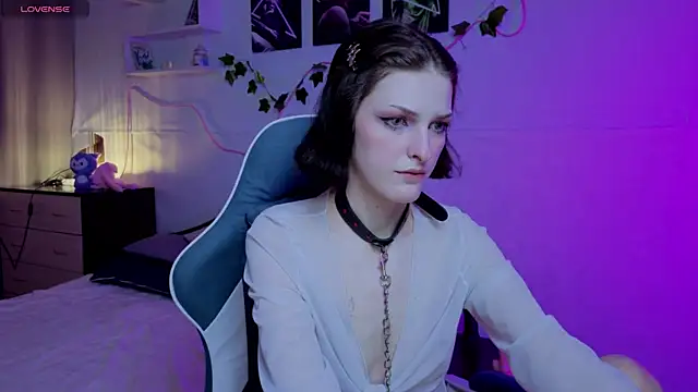 Sweet Paradox online show from September 15, 11:12 pm