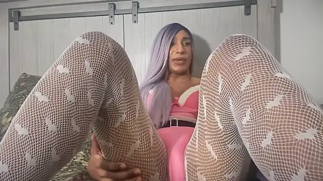 CloudedThot online show from October 23, 4:51 am