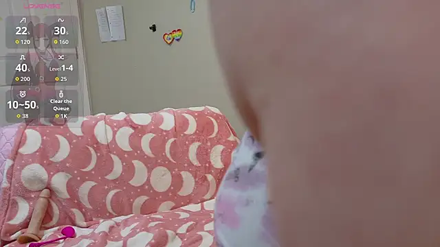 Luna1984 online show from April 15, 7:58 pm