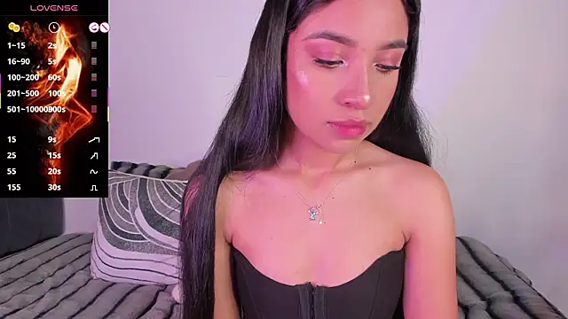 lillielover16 online show from March 12, 4:15 am