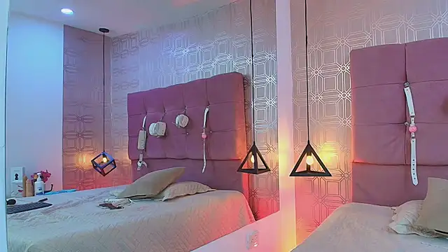 Lilith Vera online show from December 19, 4:05 am