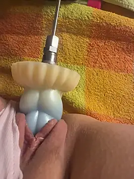 luisa1 online show from September 23, 7:01 pm