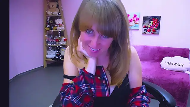 Hot Milady online show from October 7, 7:57 am