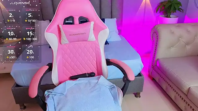 angelica dymond online show from October 17, 2:53 pm