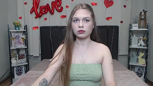 LaraPika online show from March 15, 6:21 pm