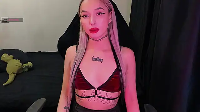 MilaAsh online show from February 18, 5:06 am