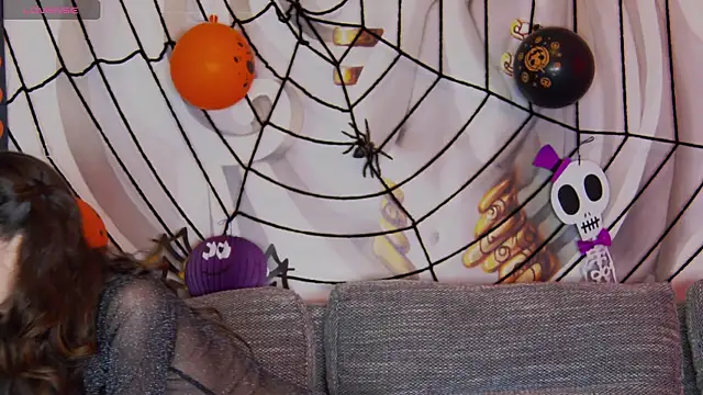 hailey peach online show from October 29, 5:59 pm