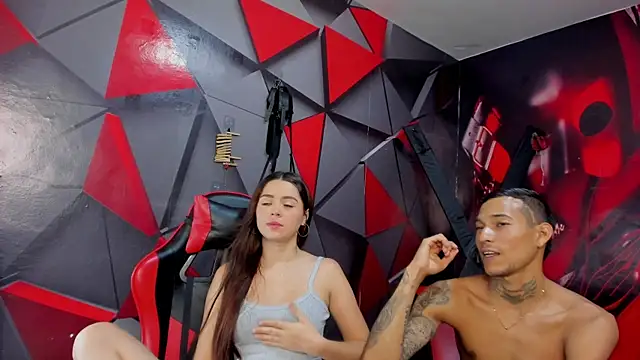 Hana and Zeta online show from November 7, 12:44 pm