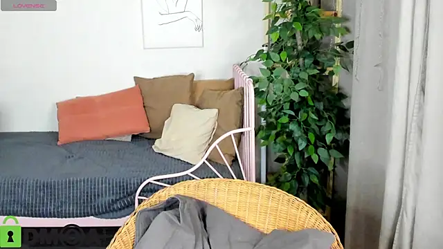 Carol  Cox online show from November 16, 11:05 pm