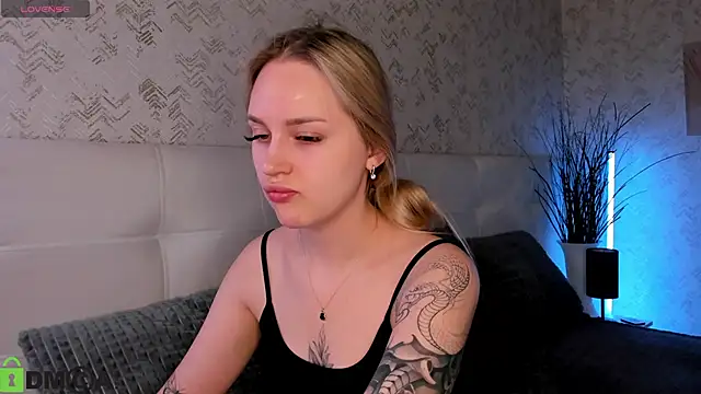 Carol  Cox online show from October 20, 10:57 pm