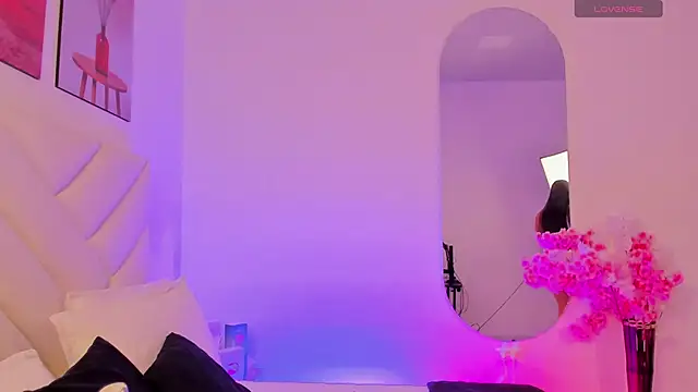 zoe rivers online show from March 15, 11:51 pm