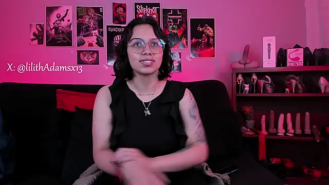 lilith-deveraux online show from October 29, 1:47 pm