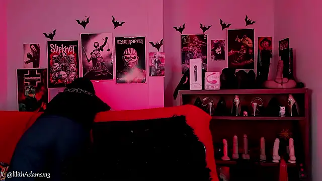 lilith-deveraux online show from February 28, 3:00 pm