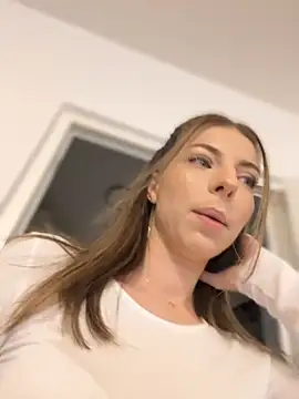 Mia Ethan online show from October 9, 10:08 am