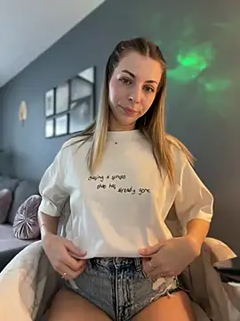 Mia Ethan online show from July 25, 11:39 am
