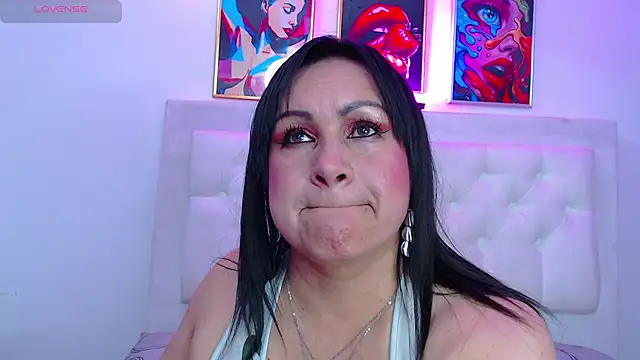 jescaoporto4 online show from March 28, 9:03 pm