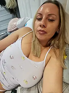 Sparkle2206 online show from October 24, 10:50 pm