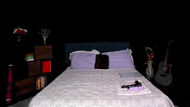 NinaRiveraXO online show from September 23, 1:15 am