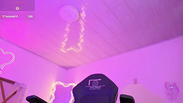 Laylafoxy tay online show from October 1, 3:33 am