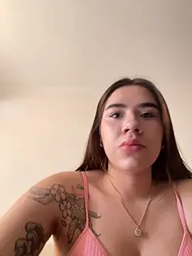 Im Valen Cute online show from November 4, 4:23 pm