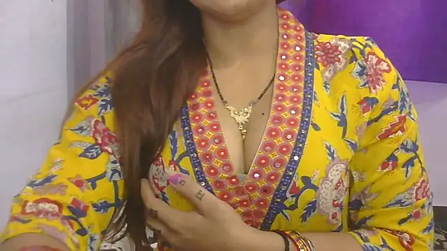 cutie-taara online show from October 3, 3:55 am