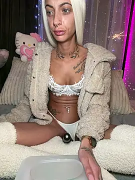 mrs skinny goddess online show from April 8, 6:43 pm