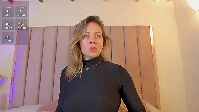 VICTORIA RASH online show from January 16, 10:50 pm