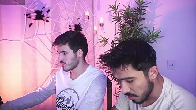 Tony Wylie online show from October 11, 8:44 pm