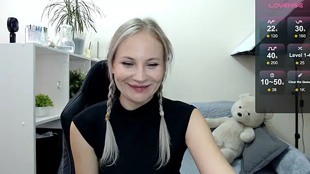 Sunny bunny6 online show from September 26, 5:49 am