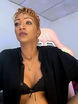 Amaliu  online show from September 15, 4:47 pm