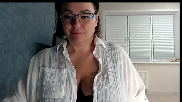 Nora Star online show from March 27, 5:13 pm