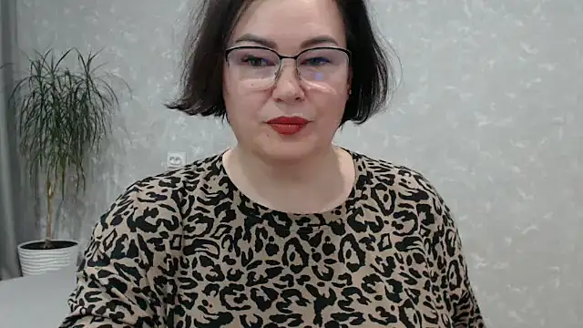 Nora Star online show from September 20, 5:11 pm