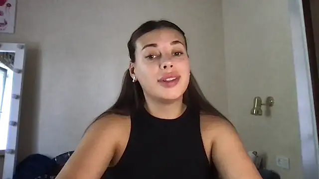 MoonriseGoddess online show from June 27, 10:05 am
