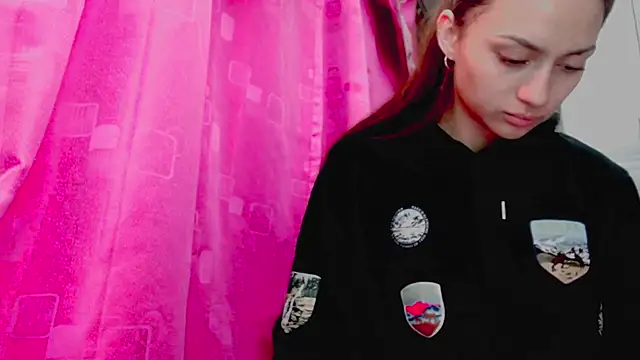 holy juli online show from February 23, 2:45 am