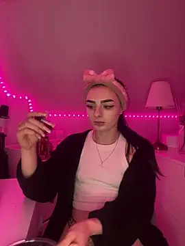 AdelinaAlia online show from February 21, 9:04 pm