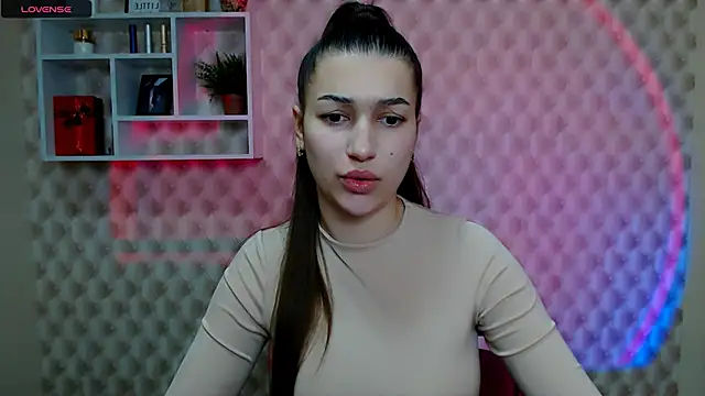 KarolinaRosse  online show from December 1, 6:50 am