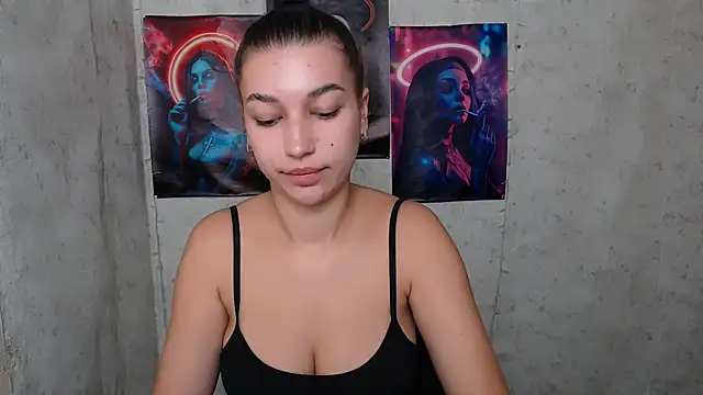 KarolinaRosse  online show from September 26, 5:05 am