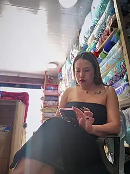 VIOLETA-25  online show from November 8, 4:12 pm