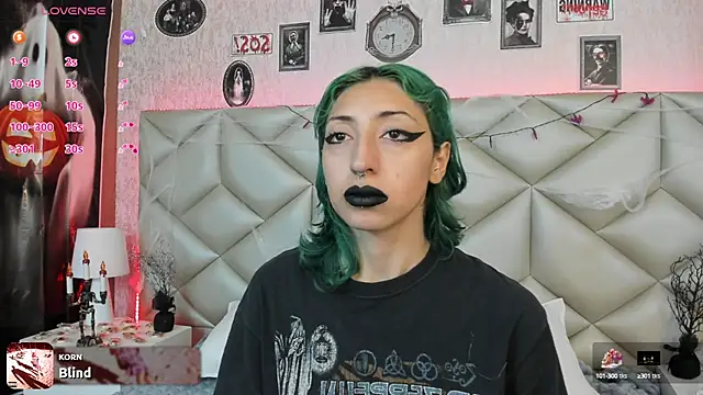 Im gaia online show from October 10, 12:43 pm