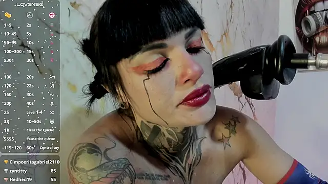 la mazona online show from December 3, 8:22 pm