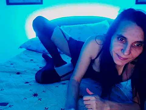 pussywetsquirty online show from January 18, 9:05 am