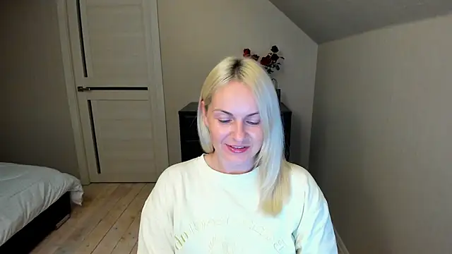 Alicee Gracee online show from September 27, 6:26 pm