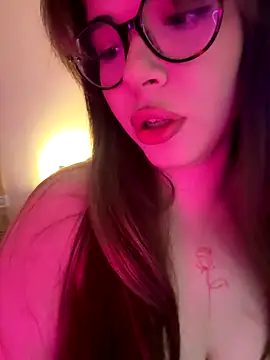 CutiePie3 online show from December 22, 9:40 pm