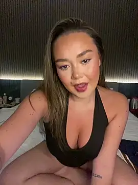 mayakitsune69 online show from March 8, 10:30 am