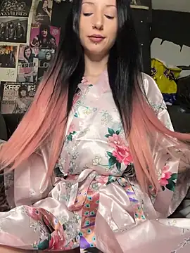 MissMidnightUK online show from February 21, 12:33 am