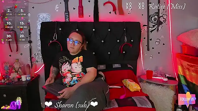 katieeandsharonn online show from July 21, 3:24 pm
