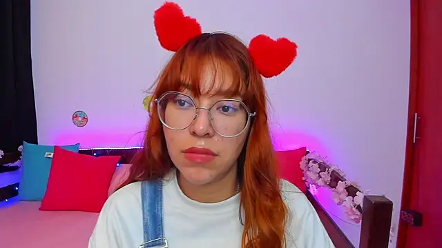  Moon Johnson online show from September 20, 11:03 pm